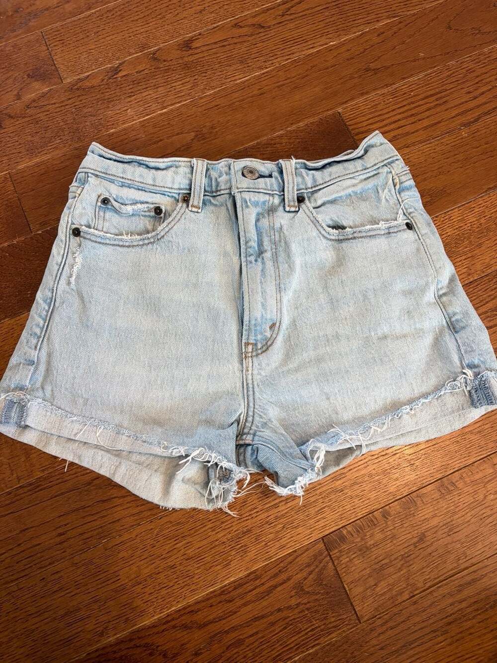 Abercrombie & Fitch The Mom Short High Rise Denim Shorts, Size 25